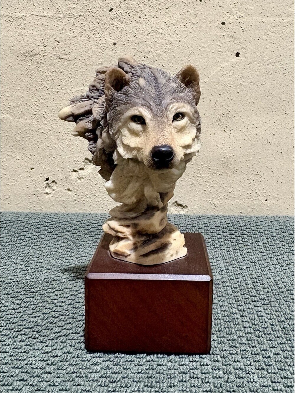 Vintage Mill Creek Studios "Small Wolf - Keen Eye"